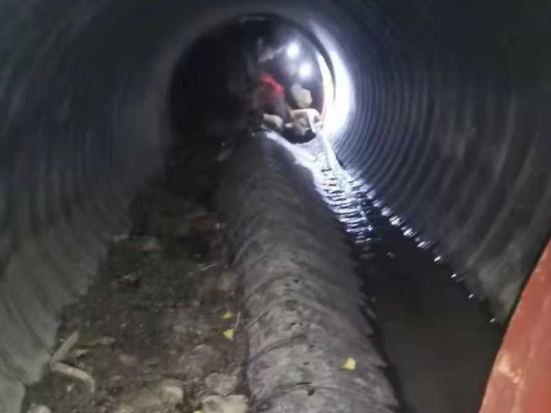青岛城阳投下水道、城阳投下水、清理化粪池、城阳疏通