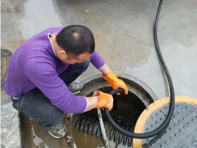 青岛城阳崂山专业通下水马桶疏通抽粪化粪池清理